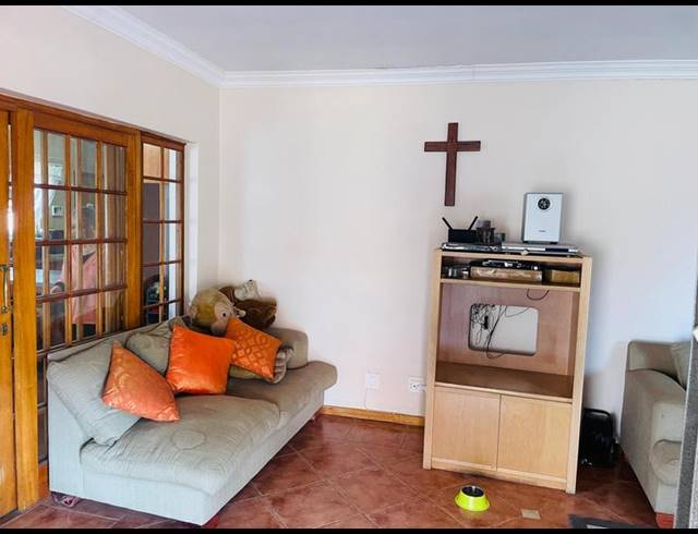 3 BEDROOM HOUSE FOR SALE IN HEATHERVIEW